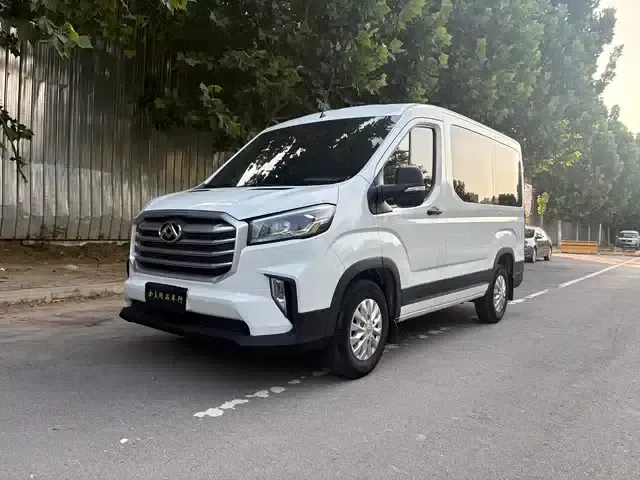 Xintu V90 2022 2.0T Manual Yunjie Front-wheel Drive Short Wheelbase Mid-roof Rear Single Tire 6 Seats