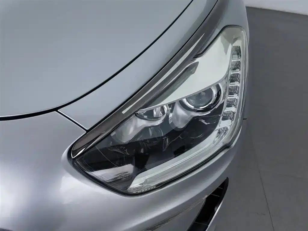 DS 5 Imported 2012 Model 1.6T Elegant Edition — миниатюра 7
