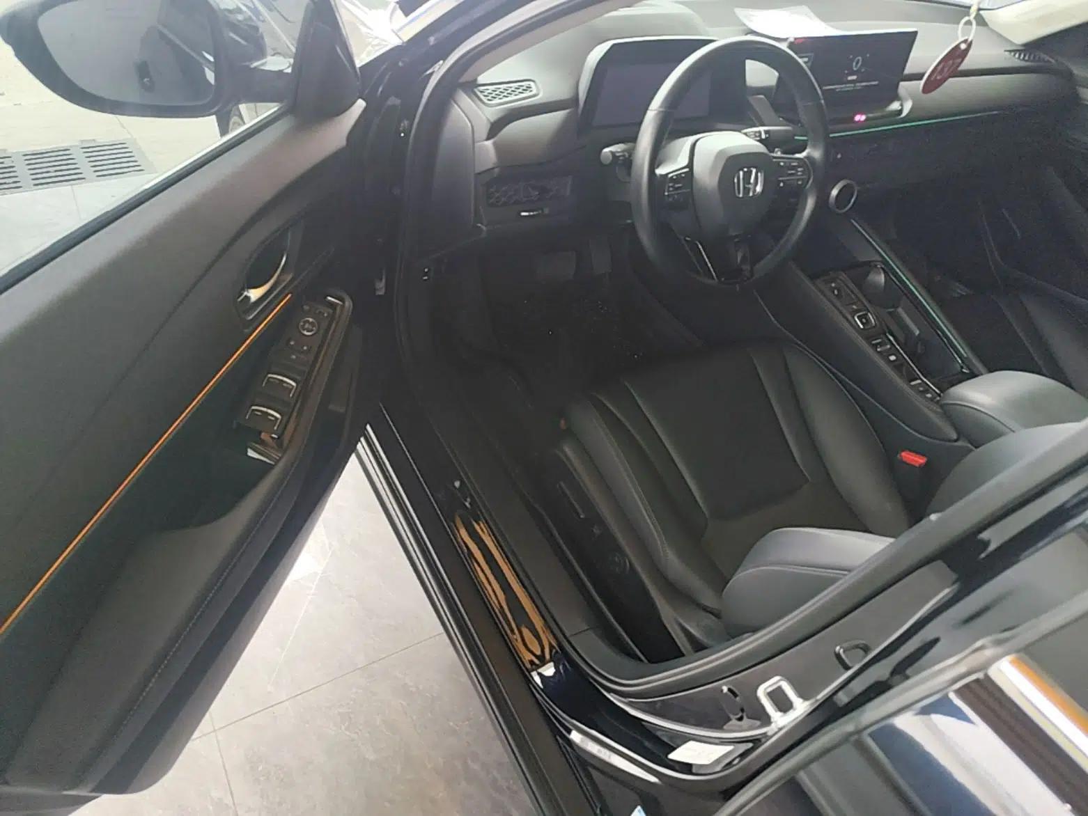 Honda Accord New Energy 2023 2.0L ePHEV Luxury Edition — миниатюра 23