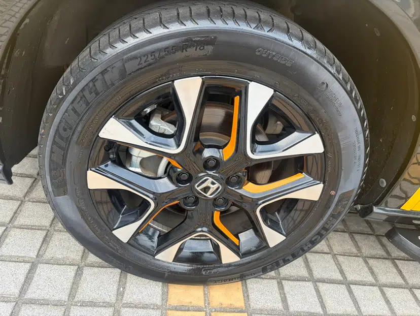 Honda ZR-V 2022 1.5T CVT Deluxe Edition — миниатюра 19