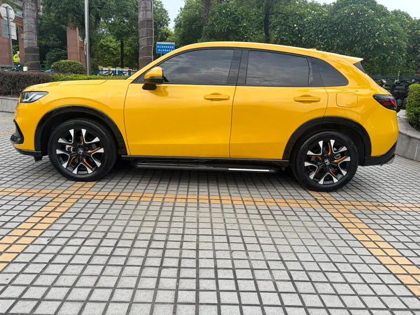 Honda ZR-V 2022 1.5T CVT Deluxe Edition — миниатюра 21
