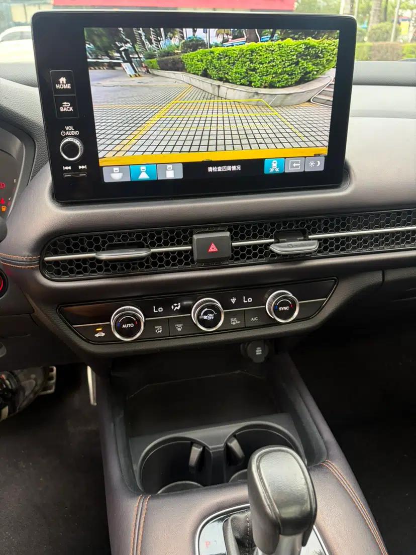 Honda ZR-V 2022 1.5T CVT Deluxe Edition — миниатюра 27