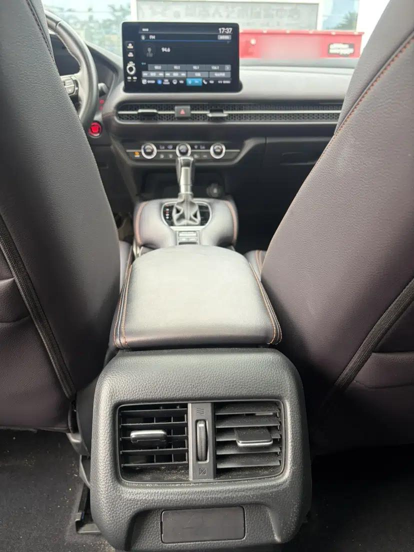 Honda ZR-V 2022 1.5T CVT Deluxe Edition — миниатюра 41