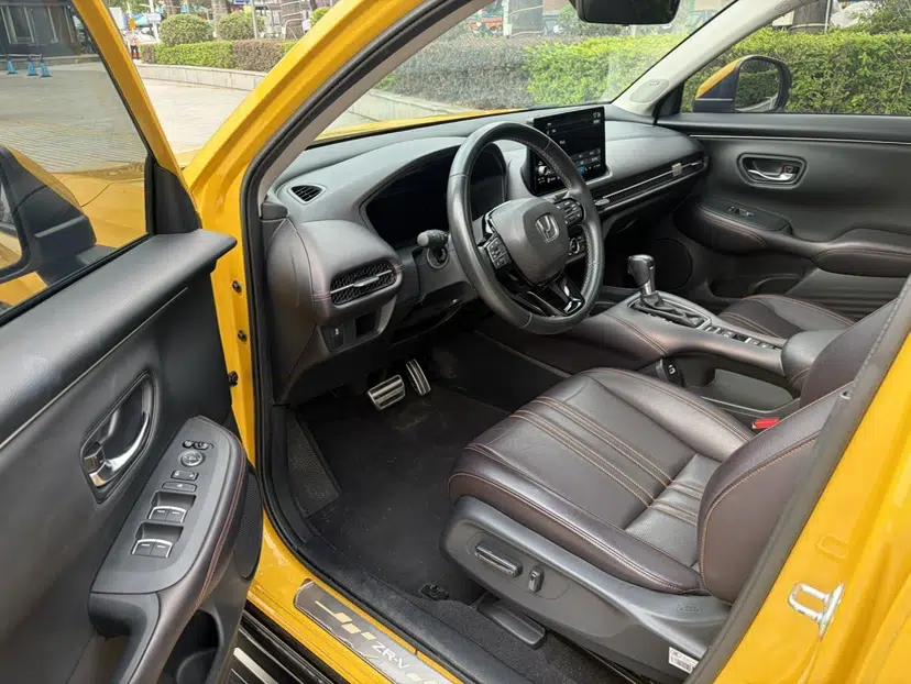 Honda ZR-V 2022 1.5T CVT Deluxe Edition — миниатюра 44