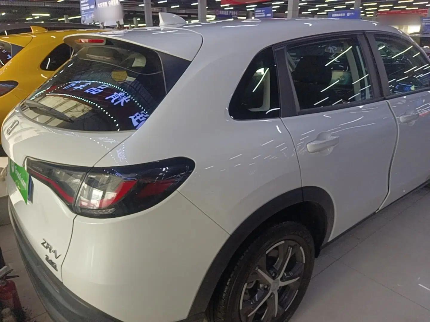 Honda ZR-V 2022 1.5T CVT Elite Edition — миниатюра 6