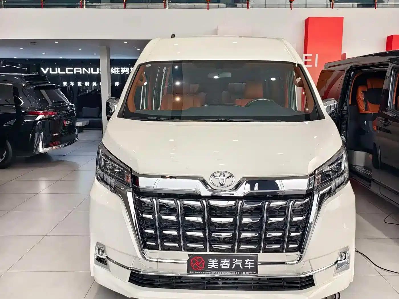 2024 HIACE 3.5L Automatic — миниатюра 2