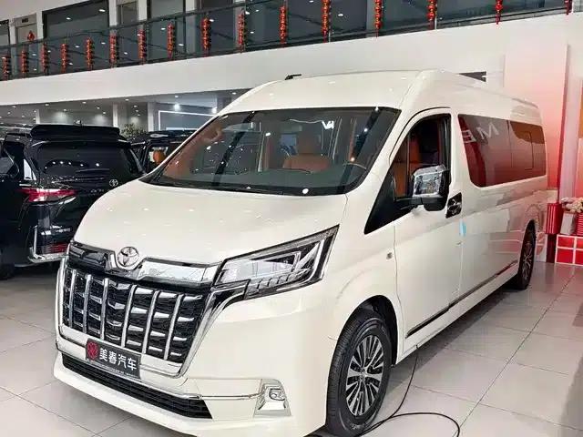 2024 HIACE 3.5L Automatic