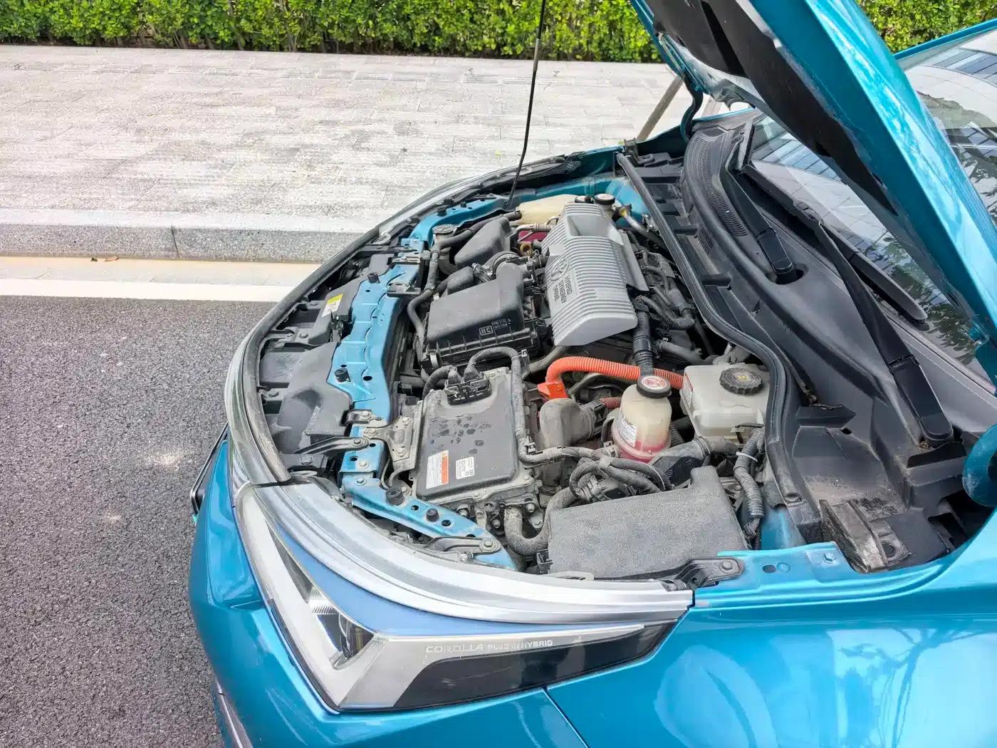 Corolla Hybrid E+ 2019 1.8L E-CVT Flagship Edition — миниатюра 14
