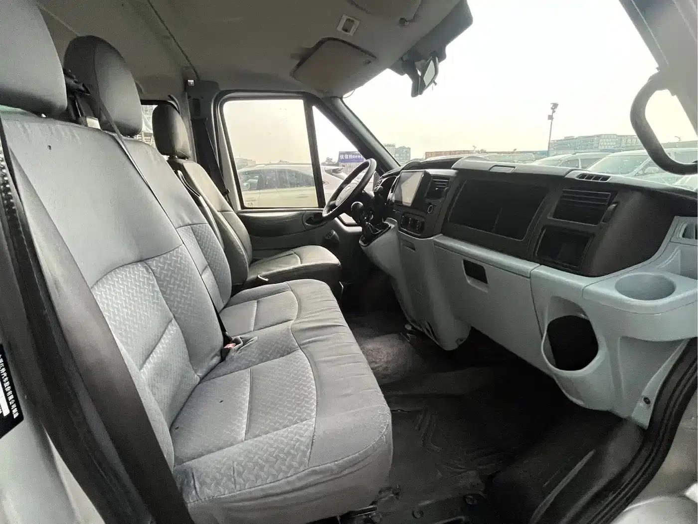 New Generation Ford Transit 2009 Model 2.4T Diesel Standard Short Wheelbase Low Roof (China III Emission Standard) — миниатюра 8