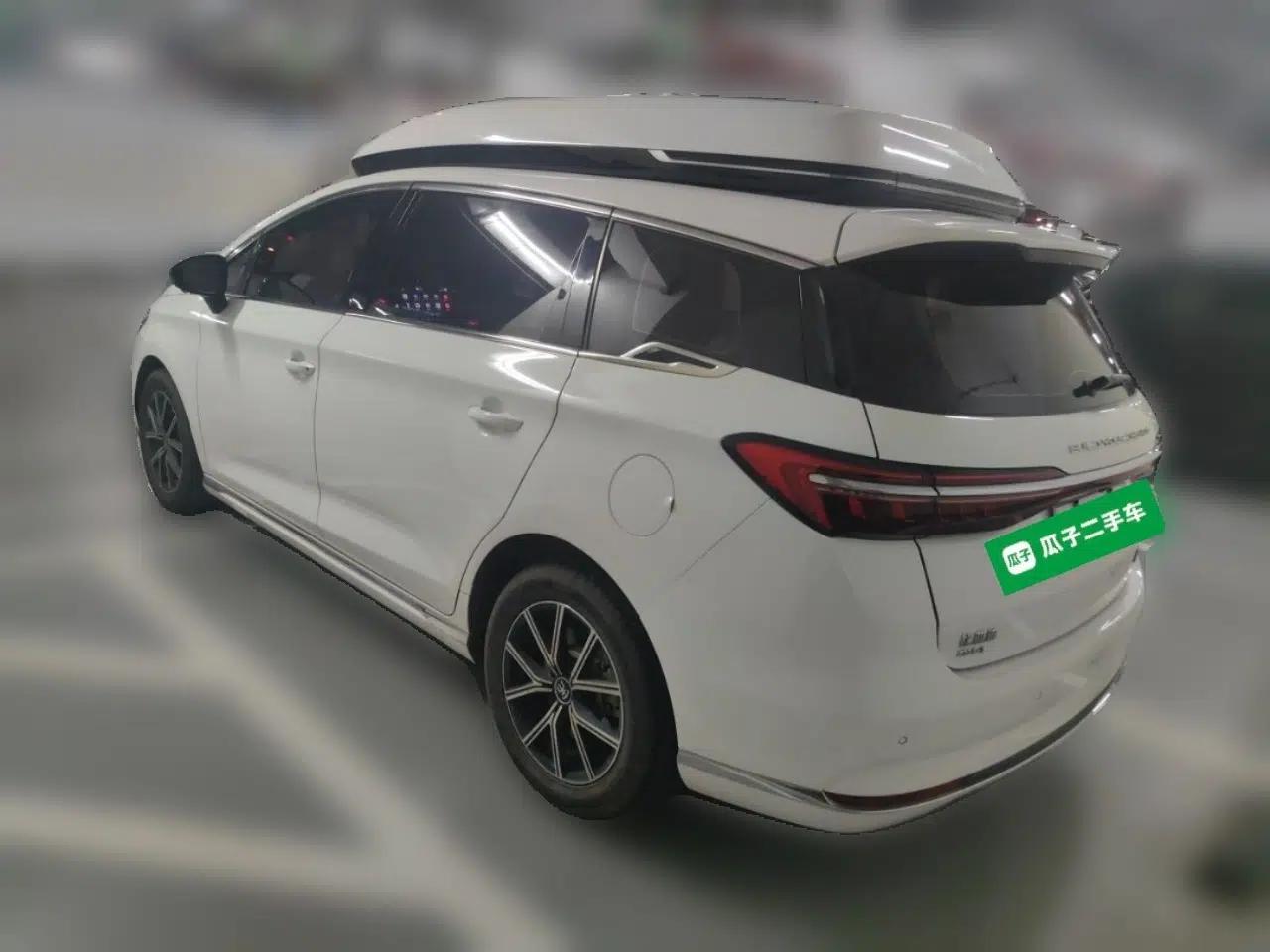 BYD Song MAX New Energy 2022 DM-i 105KM Executive Edition — миниатюра 4