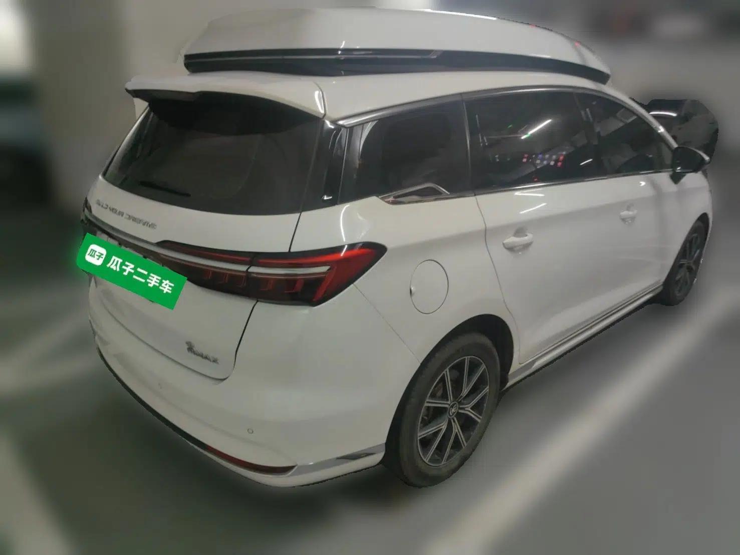 BYD Song MAX New Energy 2022 DM-i 105KM Executive Edition — миниатюра 6