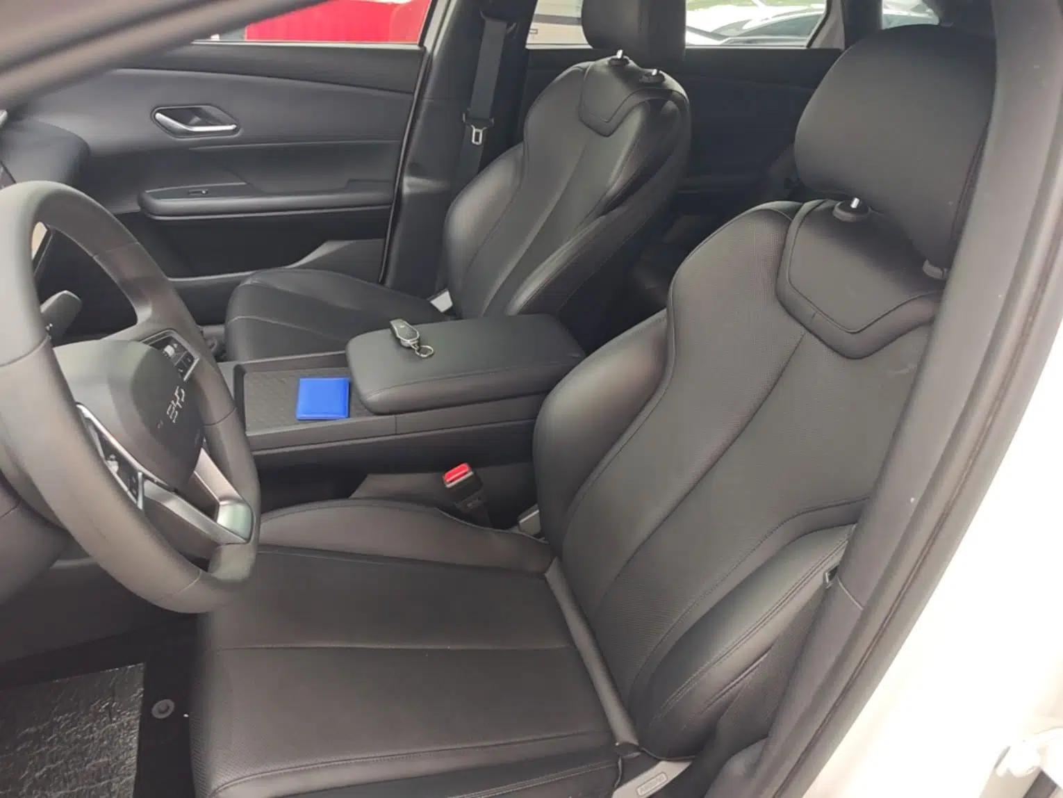 BYD e7 2025 Model 520 Smart Travel Edition — миниатюра 17