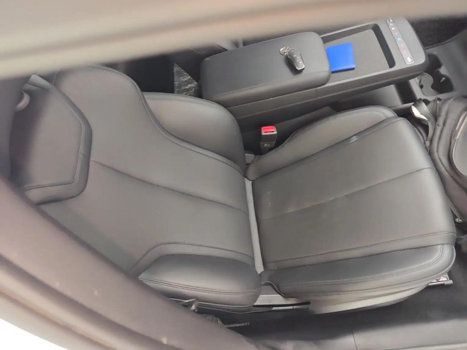 BYD e7 2025 Model 520 Smart Travel Edition — миниатюра 19