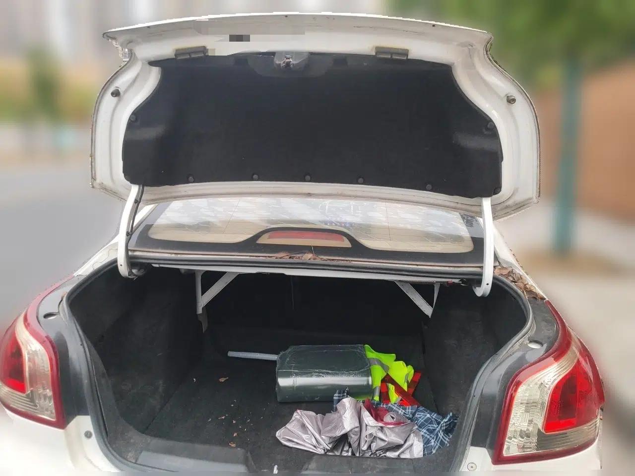 Baojun 630 2014 1.5L manual Comfort trim level — миниатюра 19