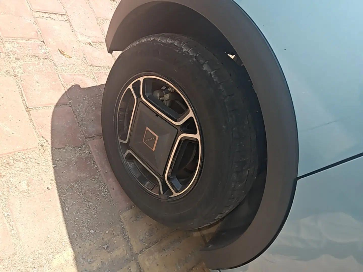 Baojun E300 2020 Starry Intelligence Edition — миниатюра 11