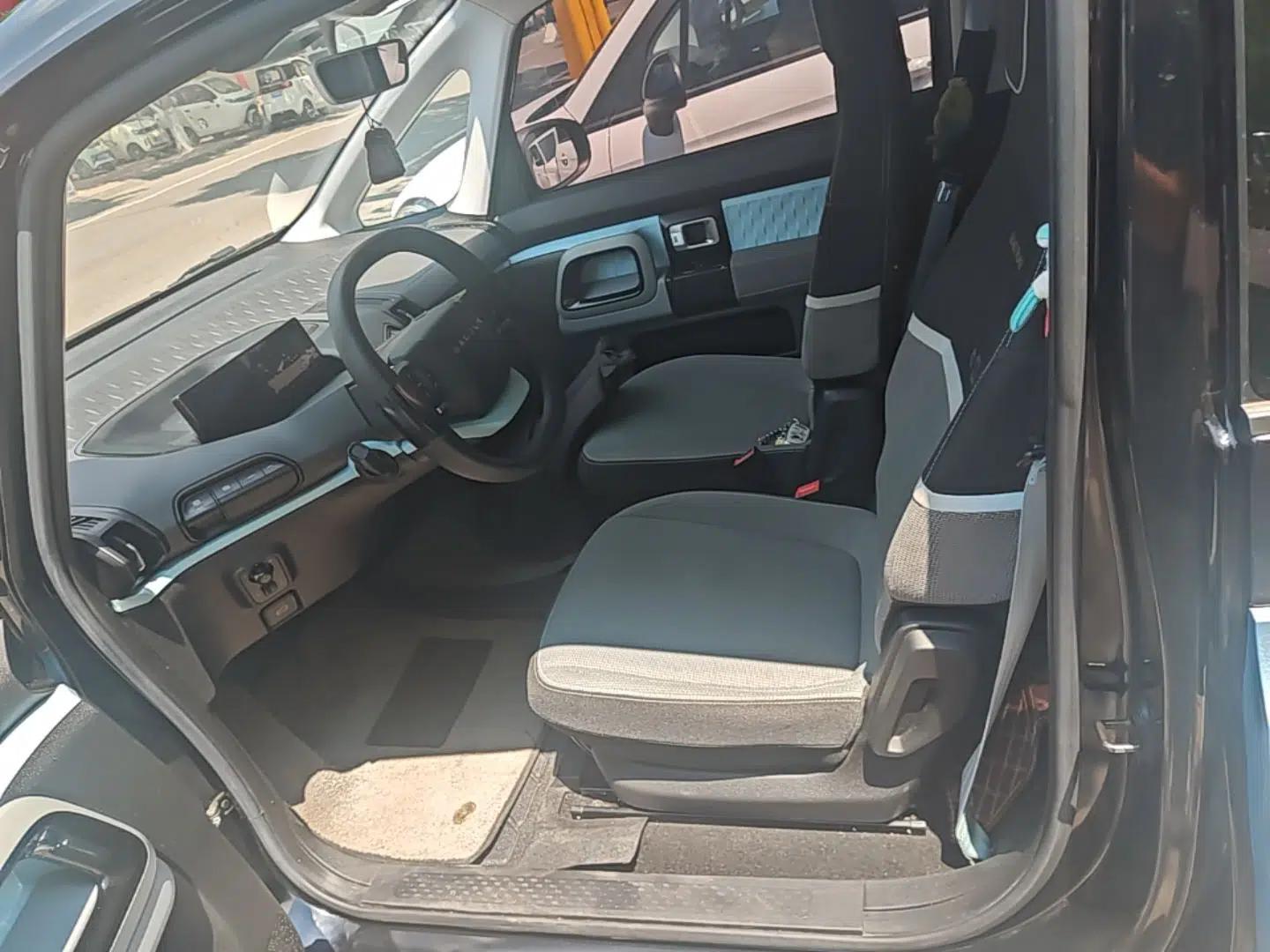 Baojun E300 2020 Starry Intelligence Edition — миниатюра 17