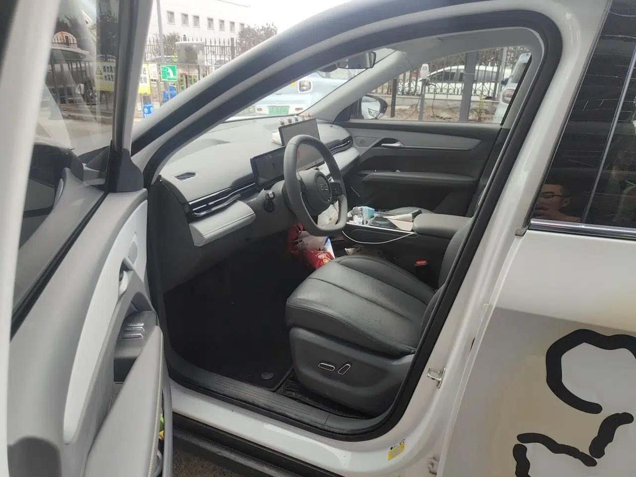 Bestune Yueyi 03 2025 565km Premium Edition — миниатюра 16