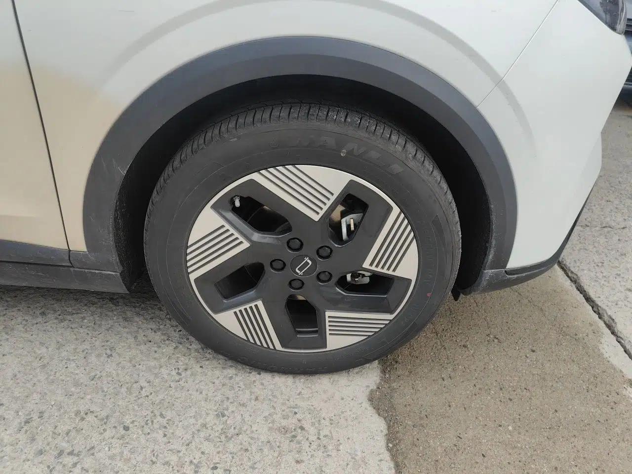 Bestune Yueyi 03 2025 565km Premium Edition — миниатюра 8