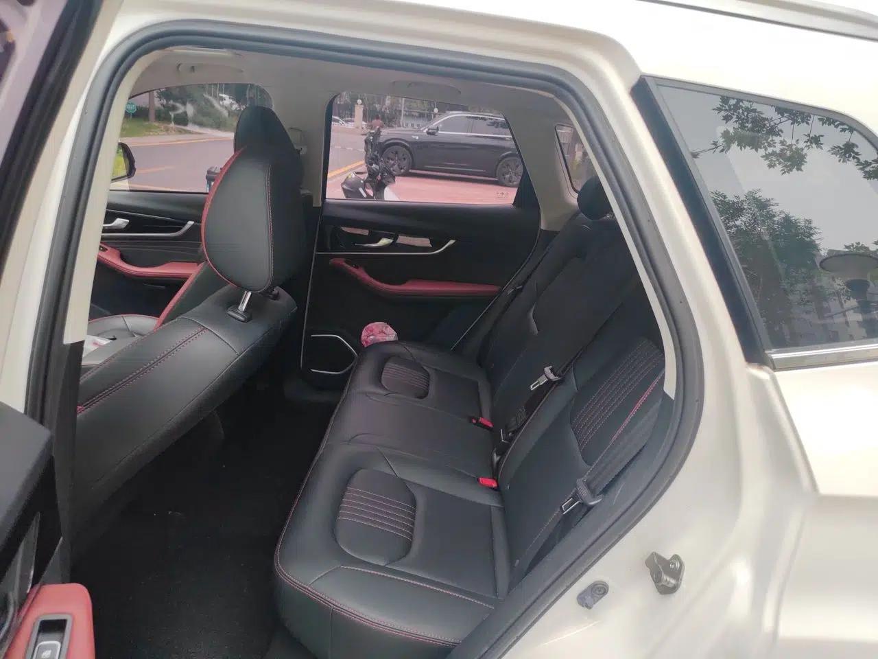 Bestune T33 2021 1.2T DCT Luxury Model — миниатюра 17