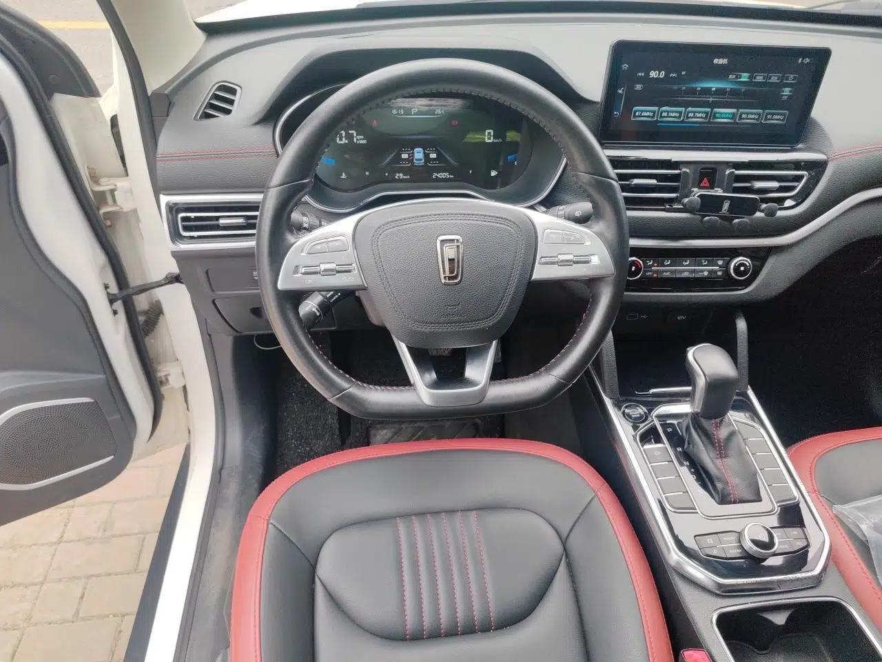 Bestune T33 2021 1.2T DCT Luxury Model — миниатюра 10