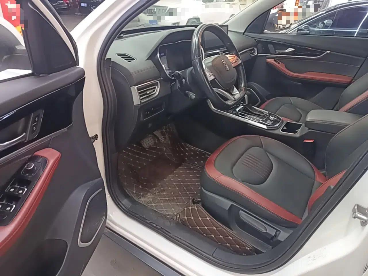 Bestune T33 2019 1.6L Automatic Luxury Edition China VI — миниатюра 18