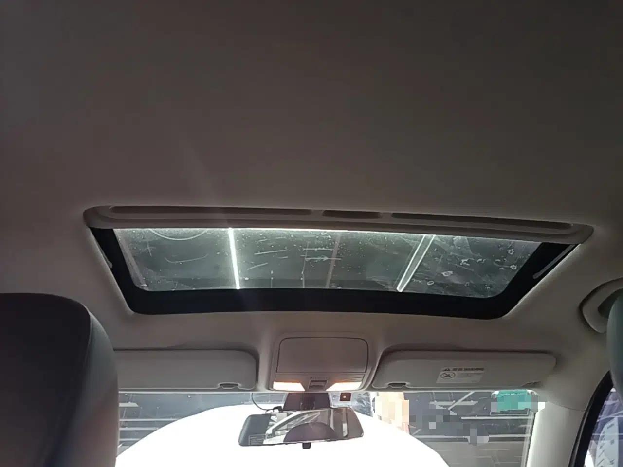Bestune T33 2019 1.6L Automatic Luxury Edition China VI — миниатюра 21