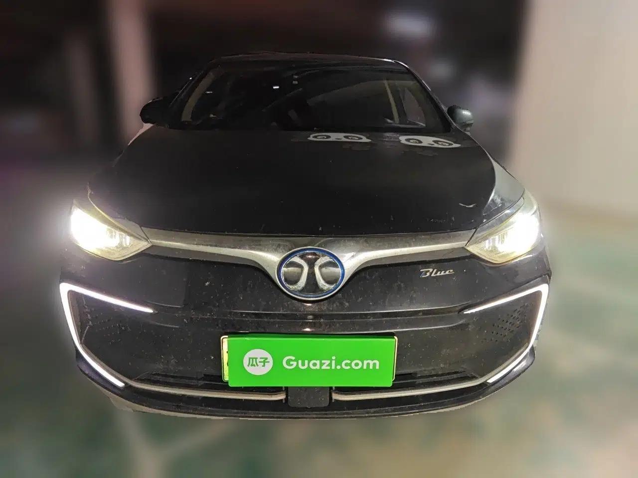 BAIC Beijing EU5 2018 R500 Smart Wind Edition — миниатюра 2