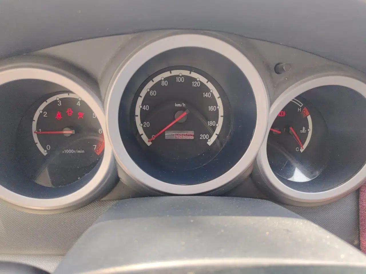 CHANGAN CX20 2011 1.3L Manual Sport Edition — миниатюра 12