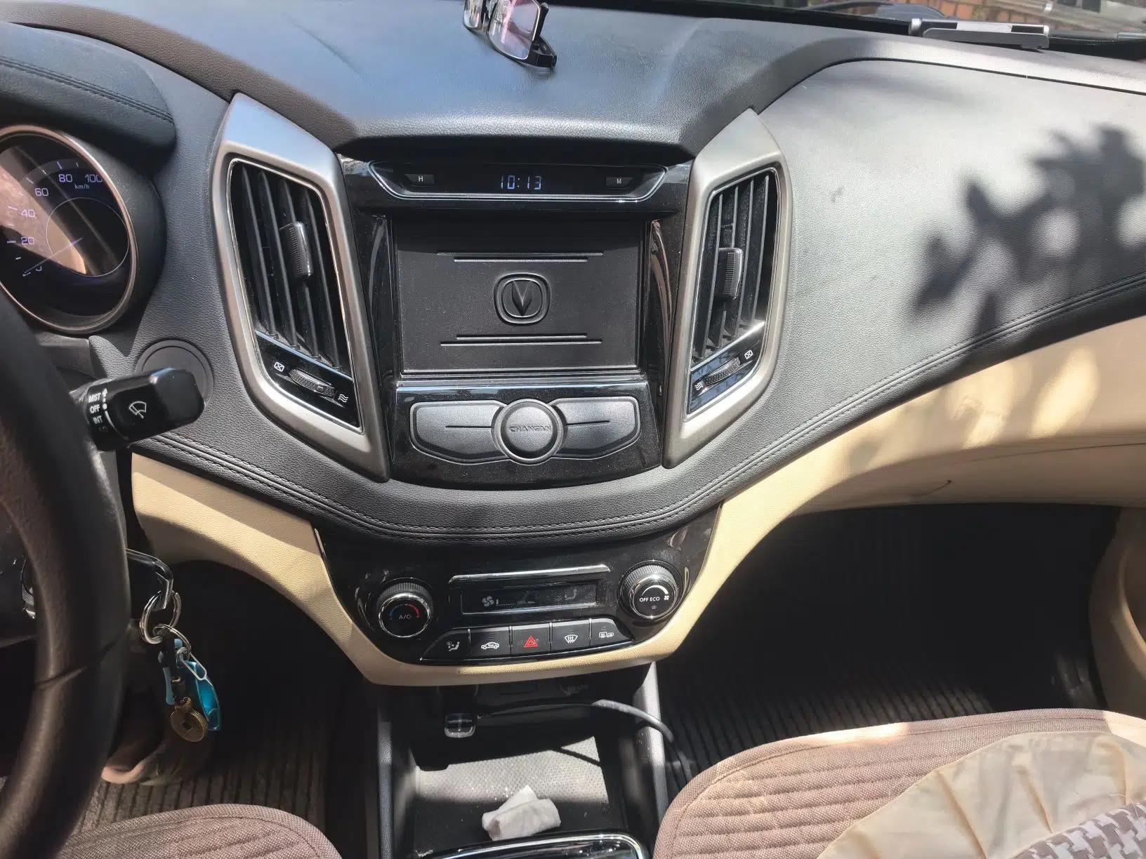 CHANGAN Eado New Energy 2018 EV300 Enjoyment Model — миниатюра 13
