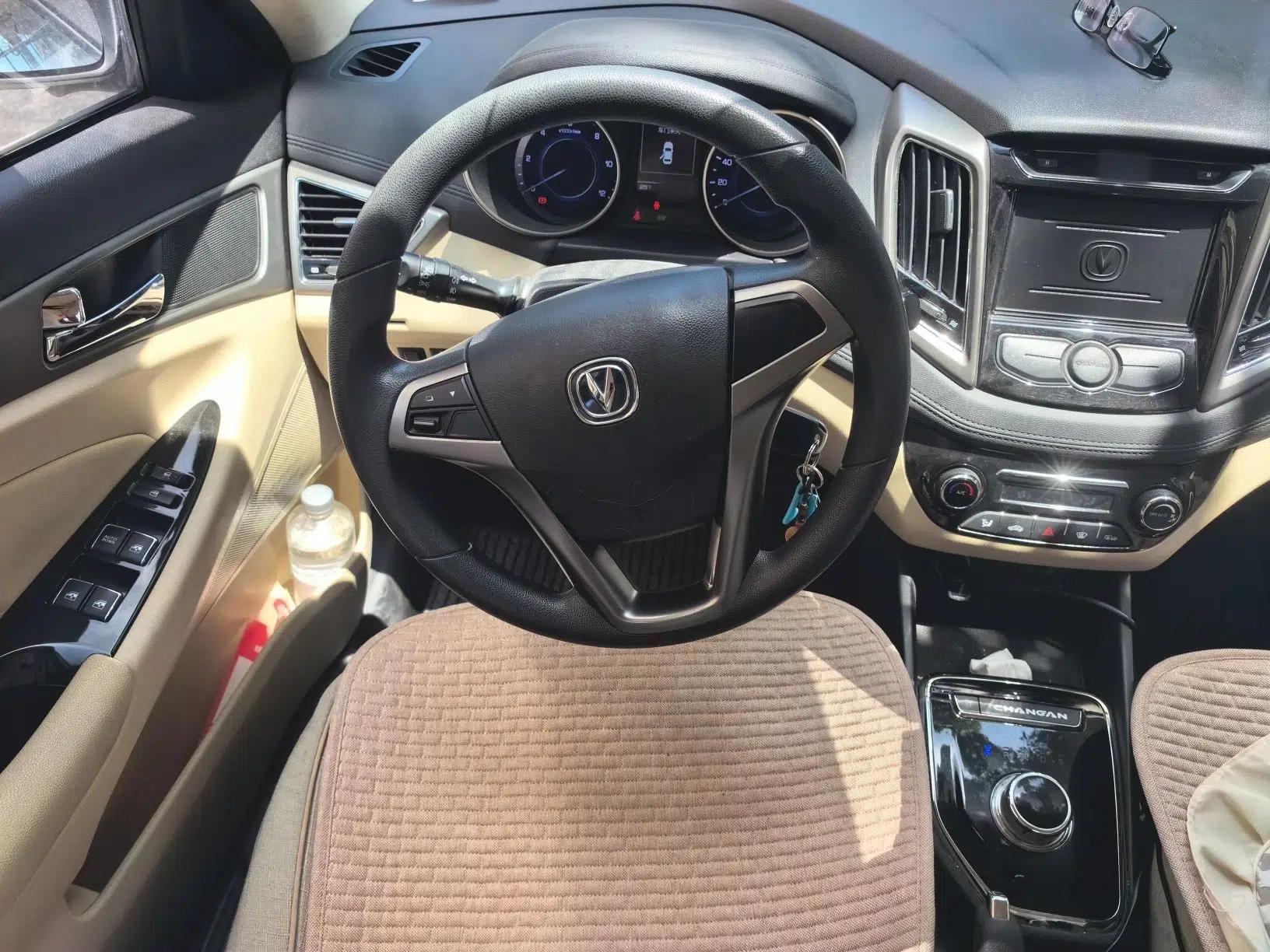 CHANGAN Eado New Energy 2018 EV300 Enjoyment Model — миниатюра 10