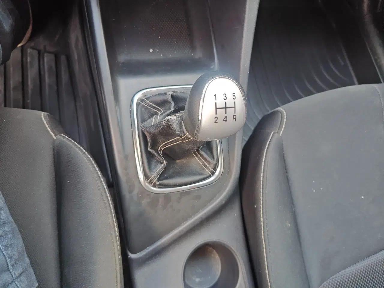 CHANGAN Alsvin 2019 1.4L Manual Comfort Edition China VI Standard — миниатюра 14