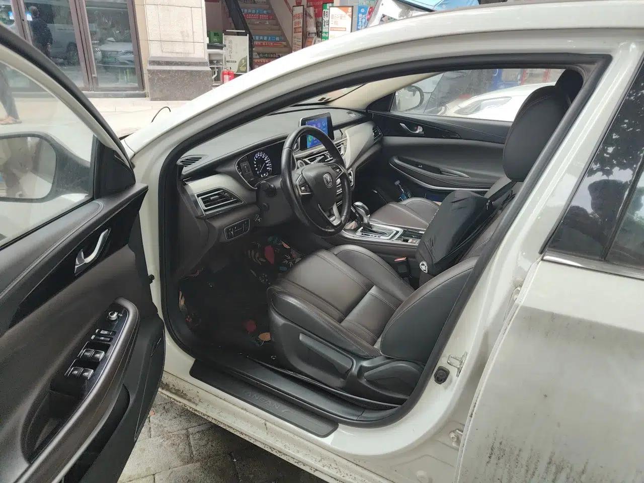 CHANGAN Raeton CC 2018 1.5T Automatic Elegant Starry Edition China V Standard — миниатюра 16