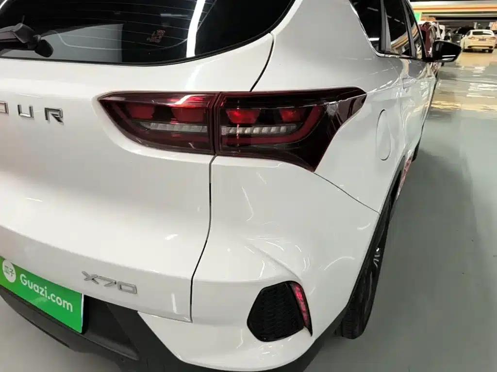 Jetour X70S 2022 1.5T DCT Vitality Edition 5-seater — миниатюра 8