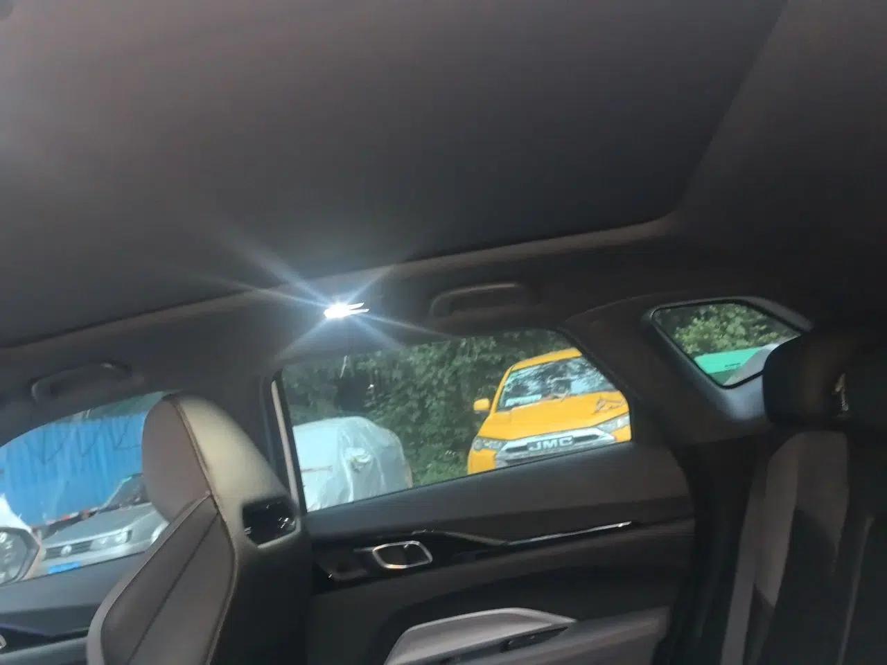 CHANGAN OSHAN Z6 New Energy 2023 ZhiDian iDD 150KM Flagship PLUS Smart Parking Edition — миниатюра 18