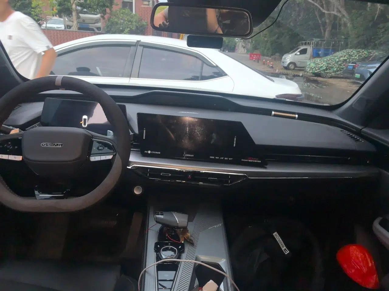CHANGAN OSHAN Z6 New Energy 2023 ZhiDian iDD 150KM Flagship PLUS Smart Parking Edition — миниатюра 9