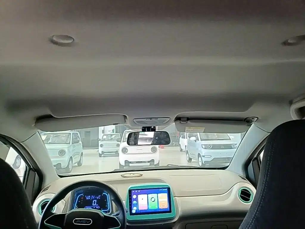 Yizhi EV2 2023 Auspicious Edition 201km Comfort Model — миниатюра 18