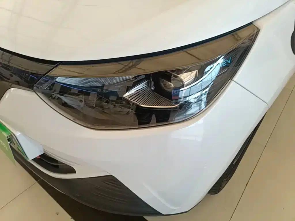 Yizhi EV2 2023 Auspicious Edition 201km Comfort Model — миниатюра 24