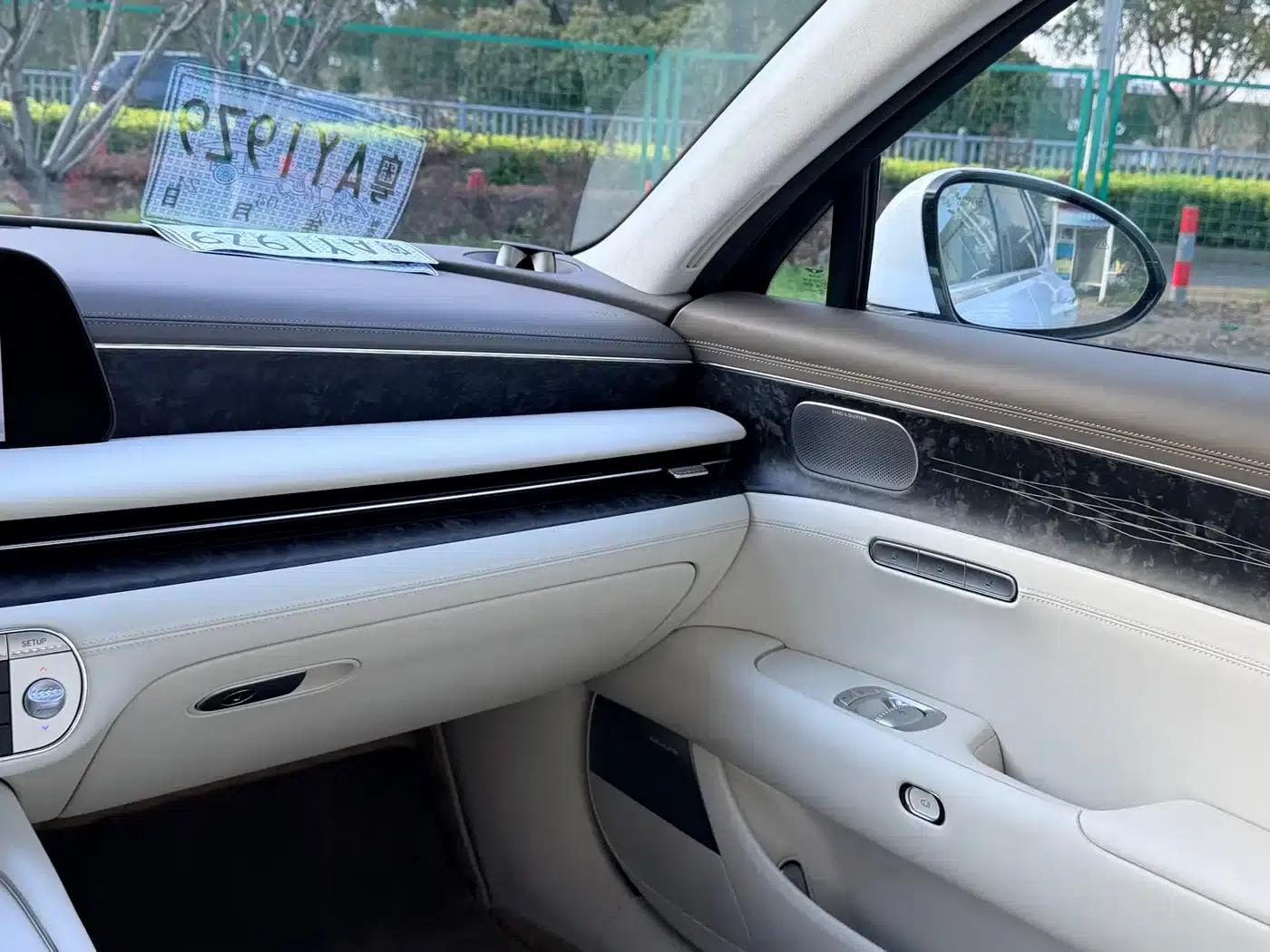 Genesis G90 2023 3.5T Flagship Edition — миниатюра 21
