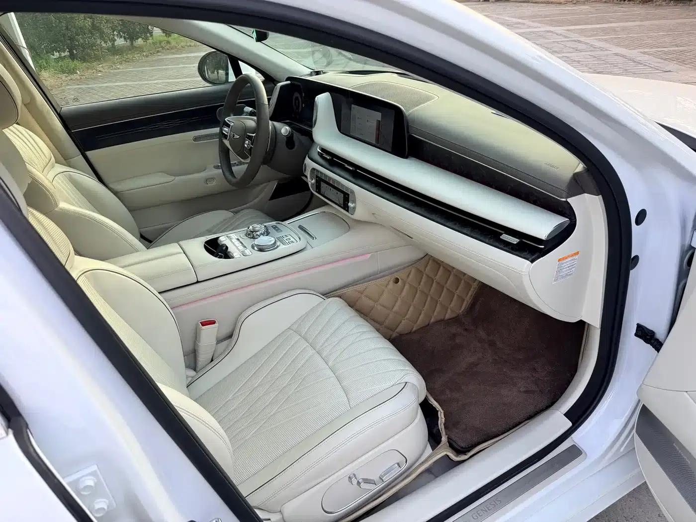 Genesis G90 2023 3.5T Flagship Edition — миниатюра 27