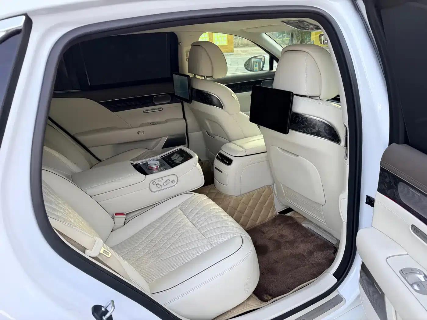 Genesis G90 2023 3.5T Flagship Edition — миниатюра 28