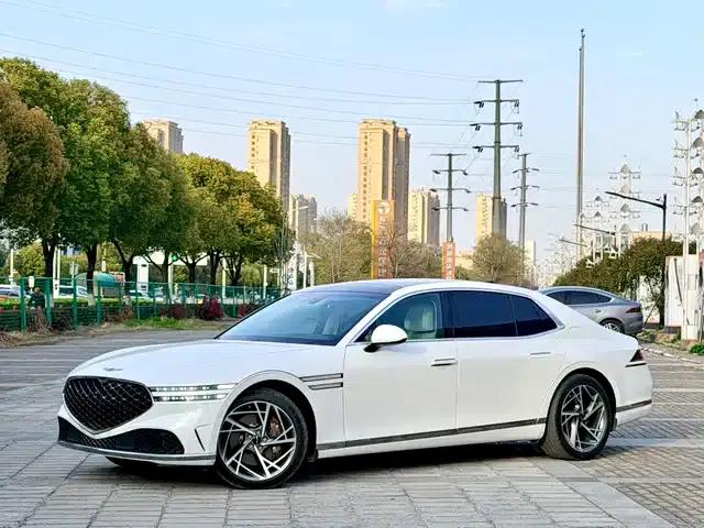 Genesis G90 2023 3.5T Flagship Edition