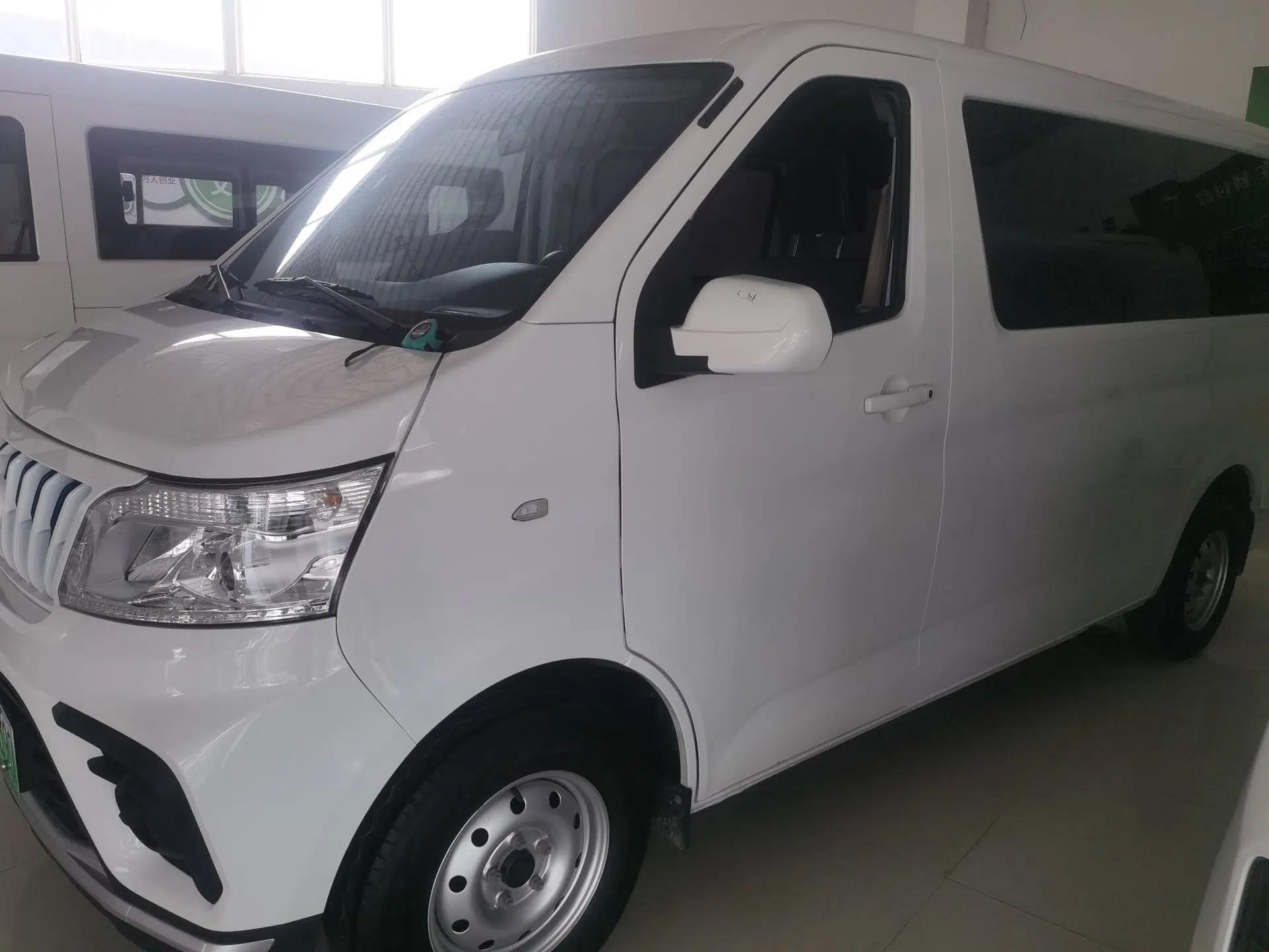 CHANGAN KAICHENG Ruixing EM80 2024 Comfort-Style 6-Seater 41.86 kWh — миниатюра 6