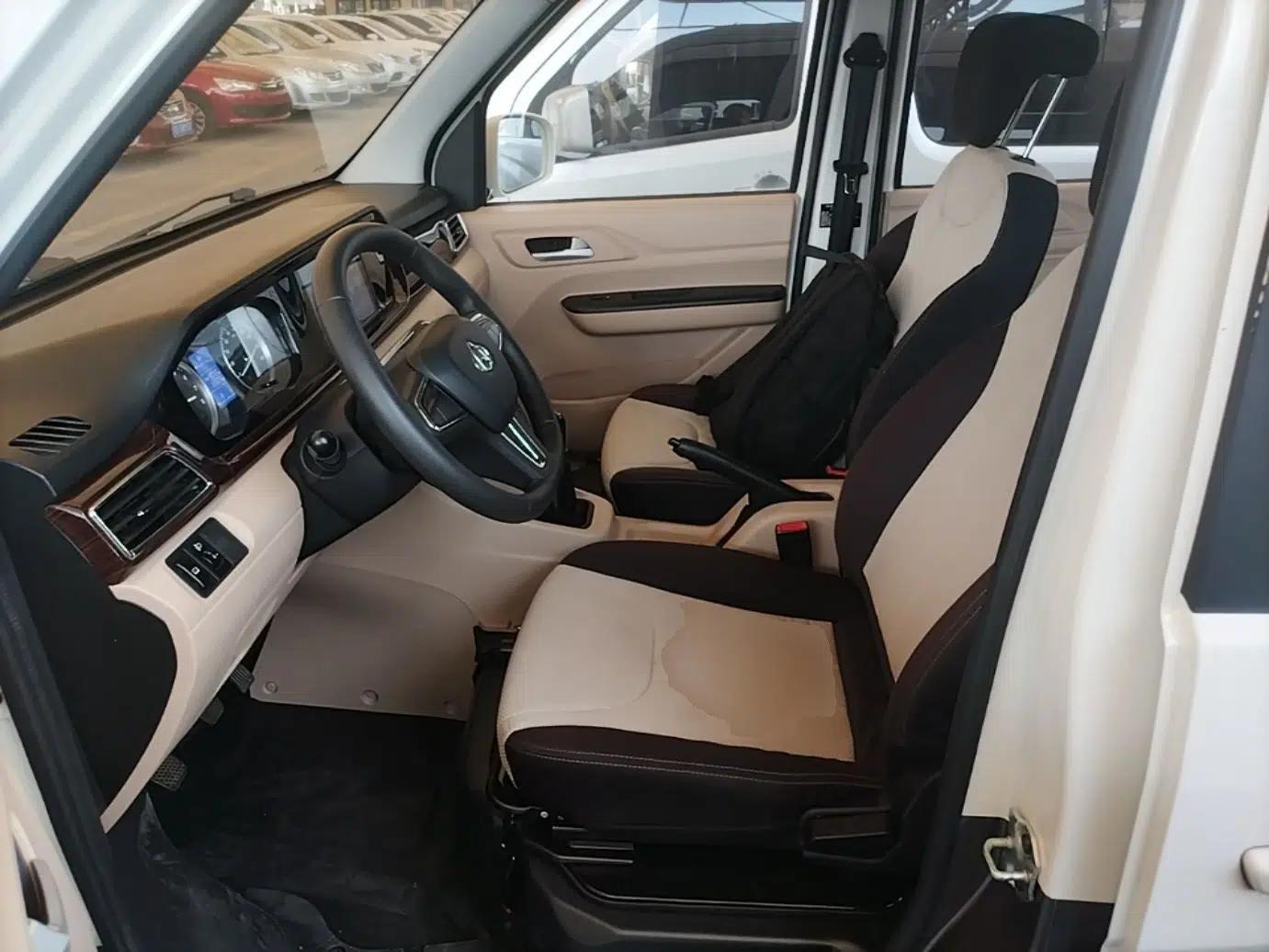 CHANGAN KUAYUE Xing V5 2022 1.5L Comfort-Grade 5-7 Seater Passenger Vehicle JL473QH — миниатюра 17