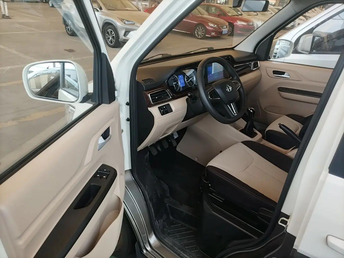 CHANGAN KUAYUE Xing V5 2022 1.5L Comfort-Grade 5-7 Seater Passenger Vehicle JL473QH — миниатюра 18