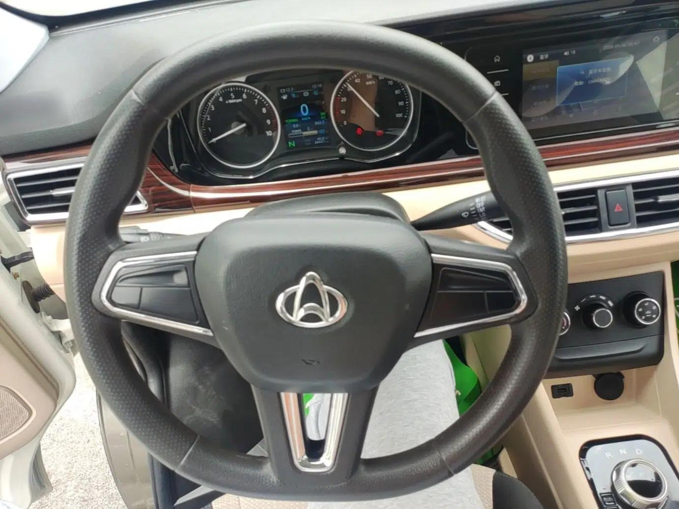 CHANGAN KUAYUE Xing V5 EV 2021 Luxury Edition 5-Seater Van with Lingdian System — миниатюра 13