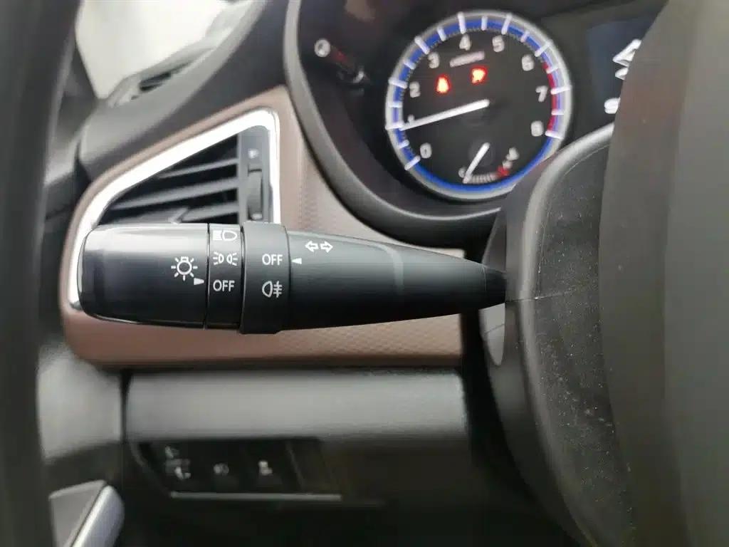 Xiaotu 2017 1.6L CVT 2WD Urban Fashion Model — миниатюра 21