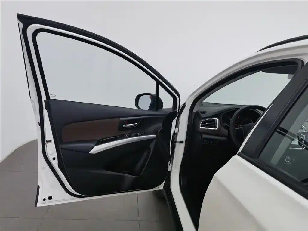 Xiaotu 2017 1.6L CVT 2WD Urban Fashion Model — миниатюра 8