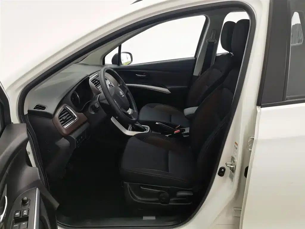 Xiaotu 2017 1.6L CVT 2WD Urban Fashion Model — миниатюра 10