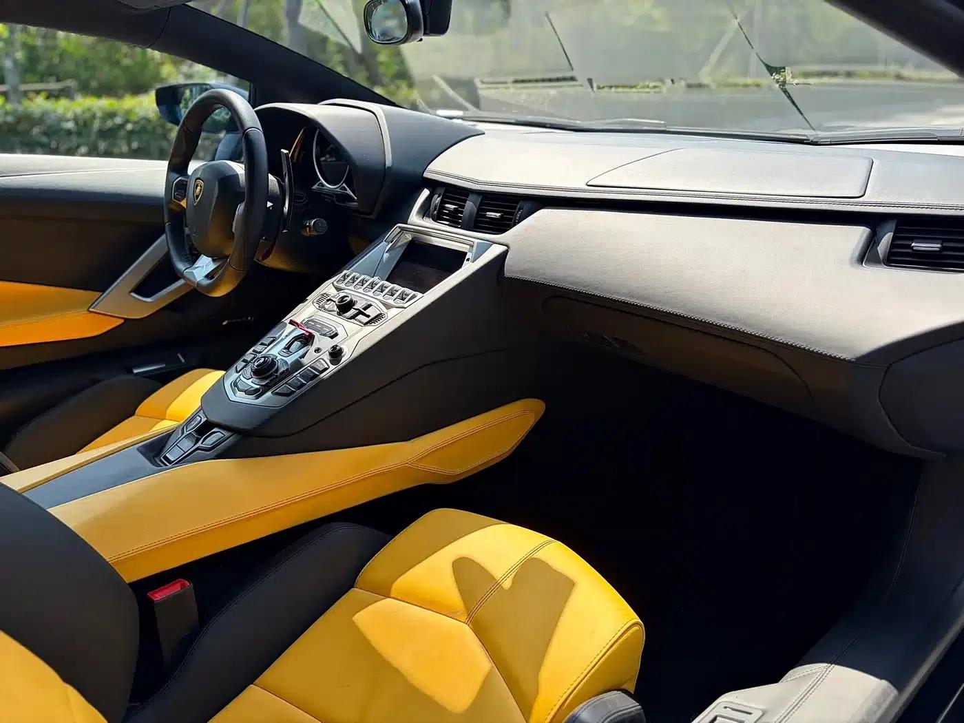 2011 Aventador LP 700-4 — миниатюра 12