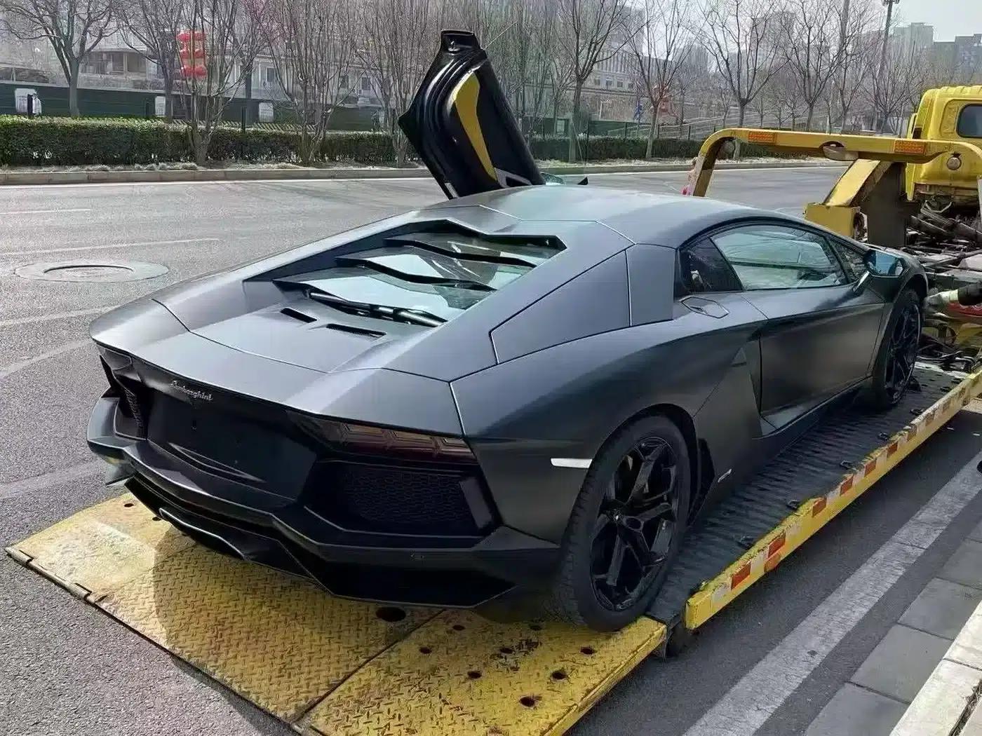 2011 Aventador LP 700-4 — миниатюра 3